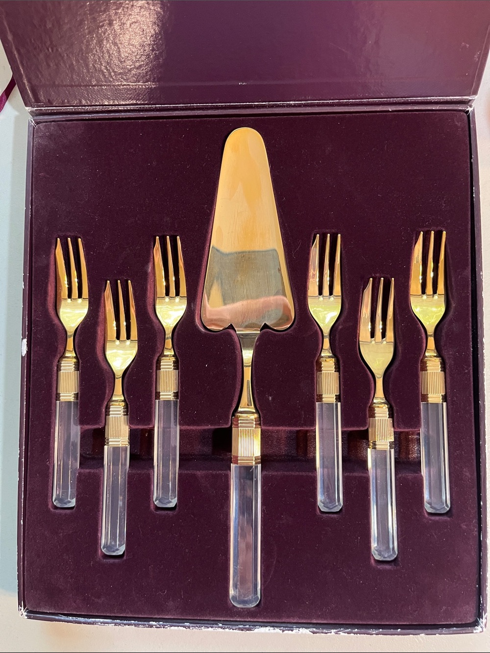 Mikasa Gold Plated Cake Server and Clear Handle Dessert Fork Set